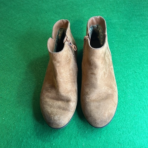 Cat & JACK  GIRLS ANKLE BOOTS ZIP UP SIDES SZ 1 - Picture 2 of 9